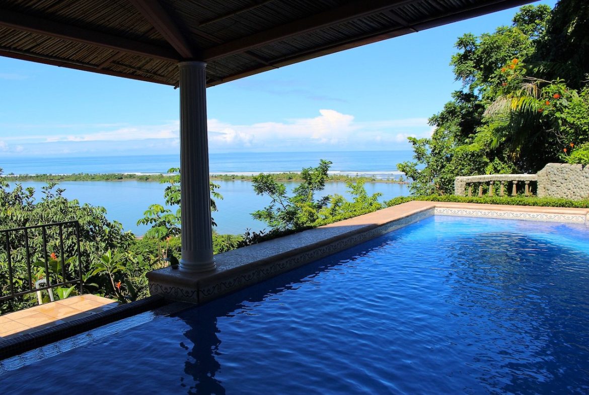 HOUSE AND CABINS WITH AMAZING OCEAN VIEWS – 1.75 ACRES, Uvita, Costa Rica — photo 3