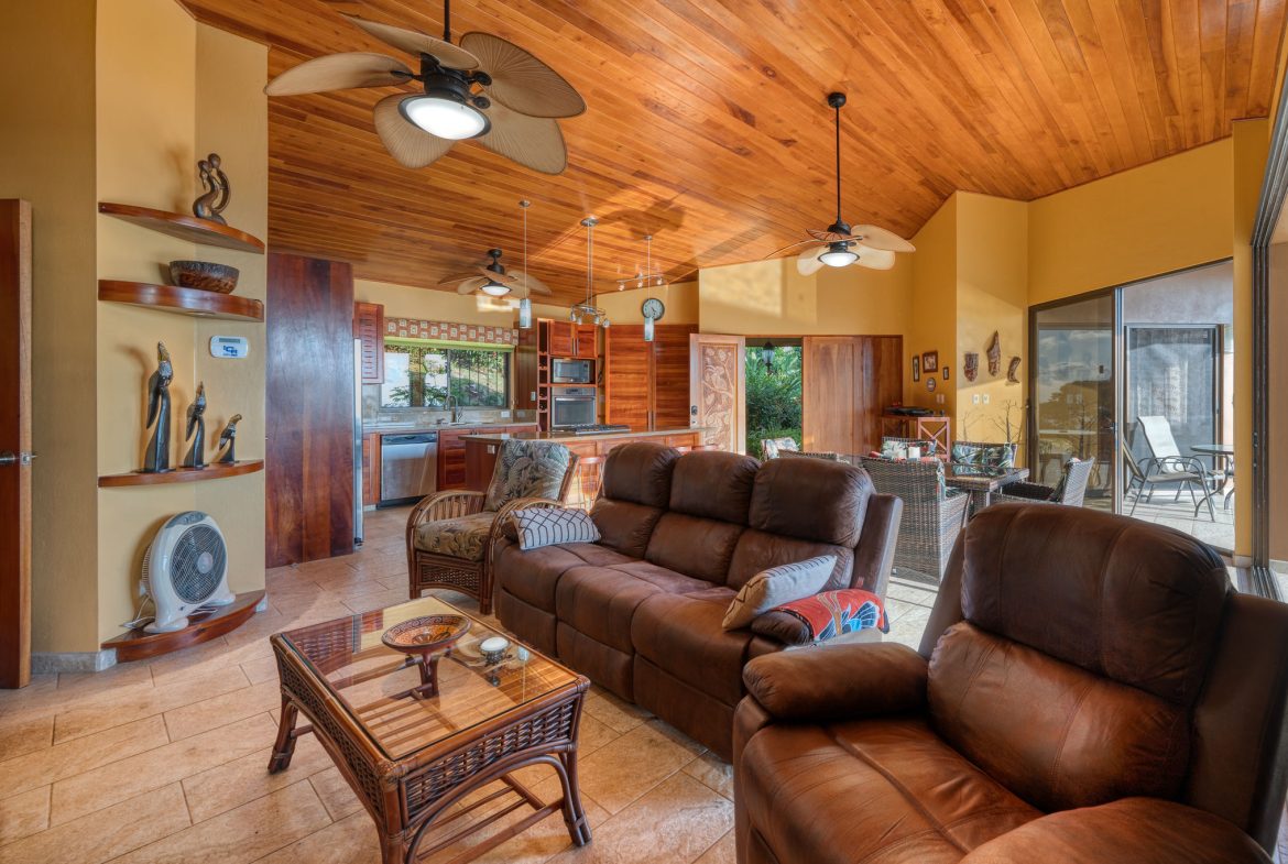 ESCALERAS, DOMINICAL 3 BEDROOM OCEAN VIEW HOME