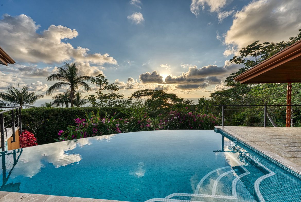 ESCALERAS, DOMINICAL 3 BEDROOM OCEAN VIEW HOME