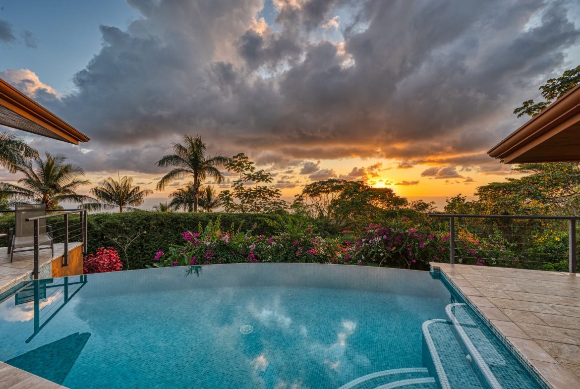 ESCALERAS, DOMINICAL 3 BEDROOM OCEAN VIEW HOME