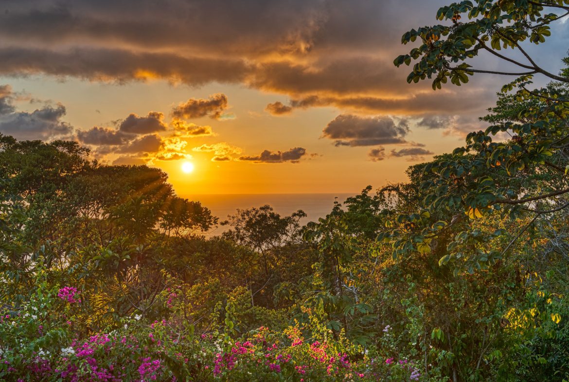 ESCALERAS, DOMINICAL 3 BEDROOM OCEAN VIEW HOME