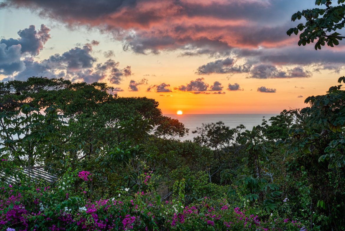 ESCALERAS, DOMINICAL 3 BEDROOM OCEAN VIEW HOME