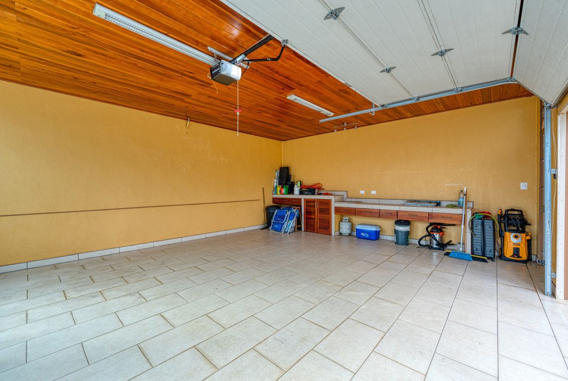 ESCALERAS, DOMINICAL 3 BEDROOM OCEAN VIEW HOME