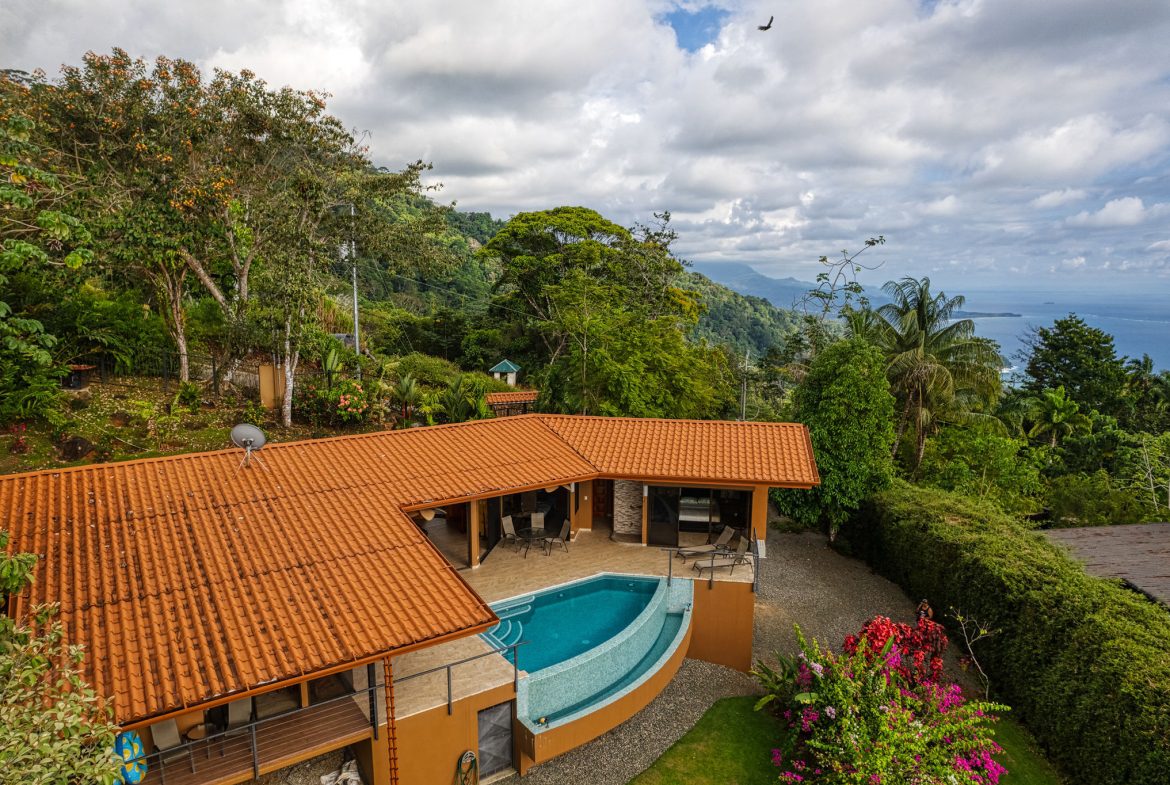 ESCALERAS, DOMINICAL 3 BEDROOM OCEAN VIEW HOME