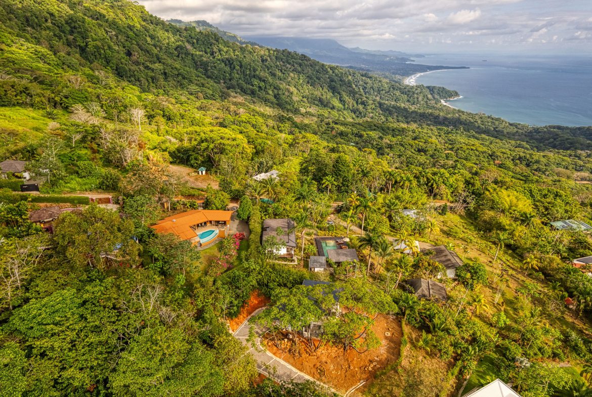 ESCALERAS, DOMINICAL 3 BEDROOM OCEAN VIEW HOME