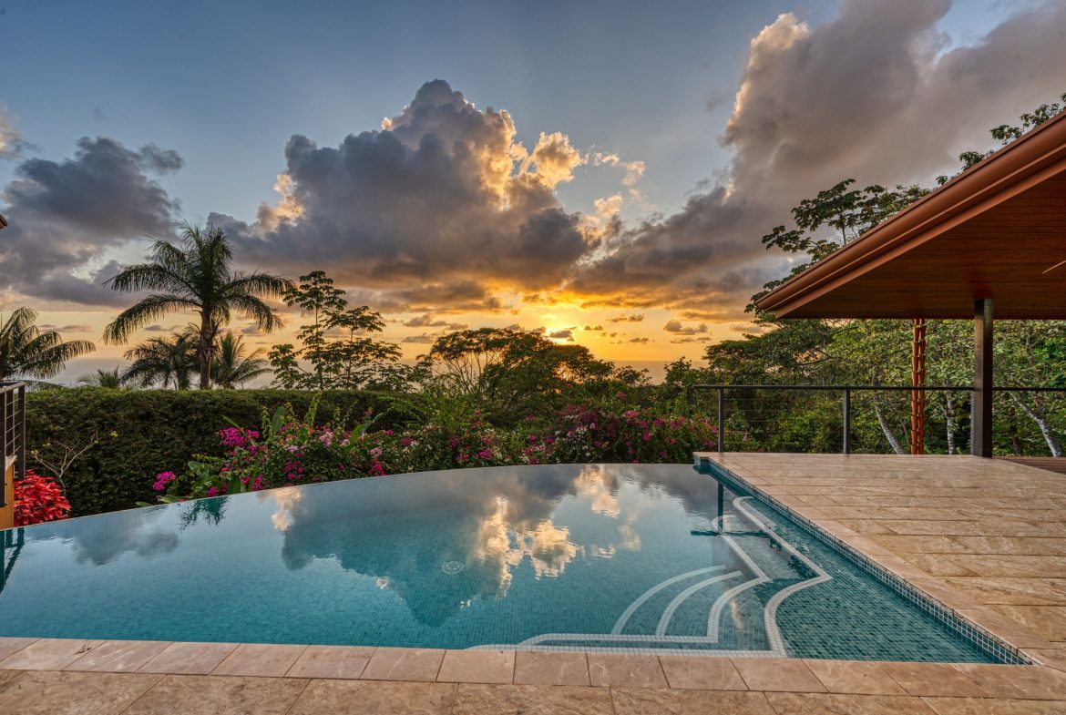 Ocean View 3 Bedroom and 2.5 Bath Home in Sought After Escaleras, Dominical, Uvita, Costa Rica — photo 4