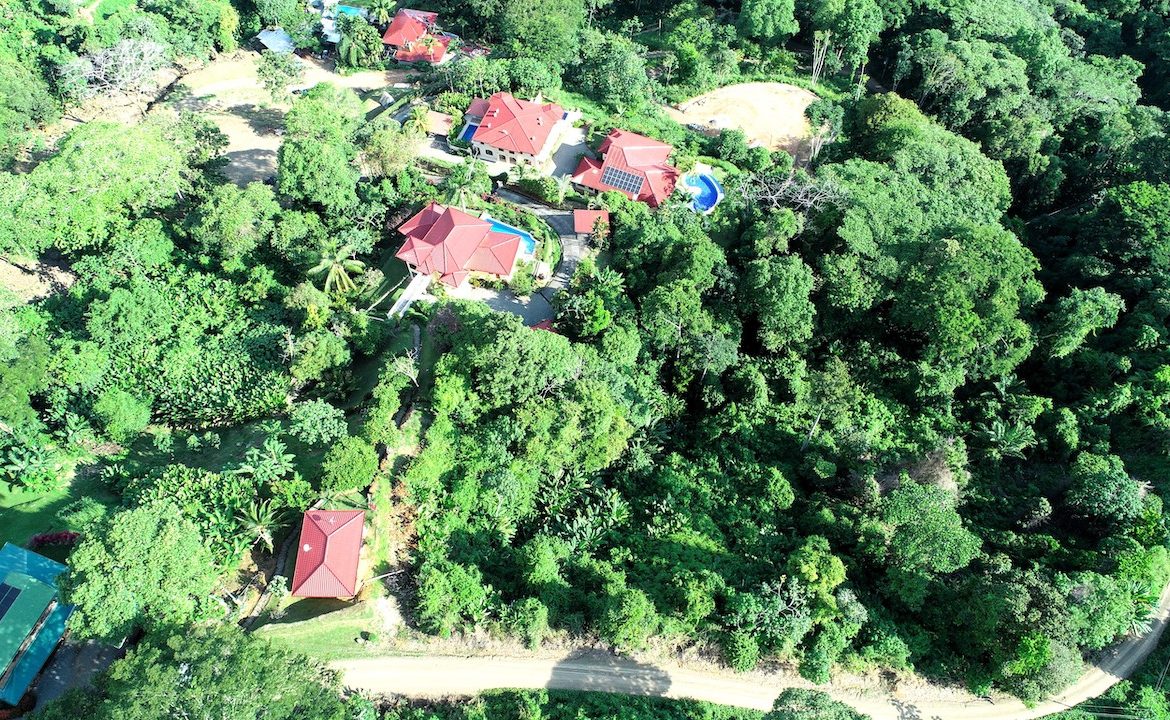 2 BEDROOM HOUSE WITH AMAZING OCEAN VIEWS – 1.02 ACRES