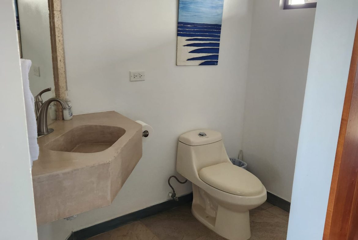 OCEAN VIEW 3 BEDROOM HOME IN PLATANILLO – 1.97 ACRES