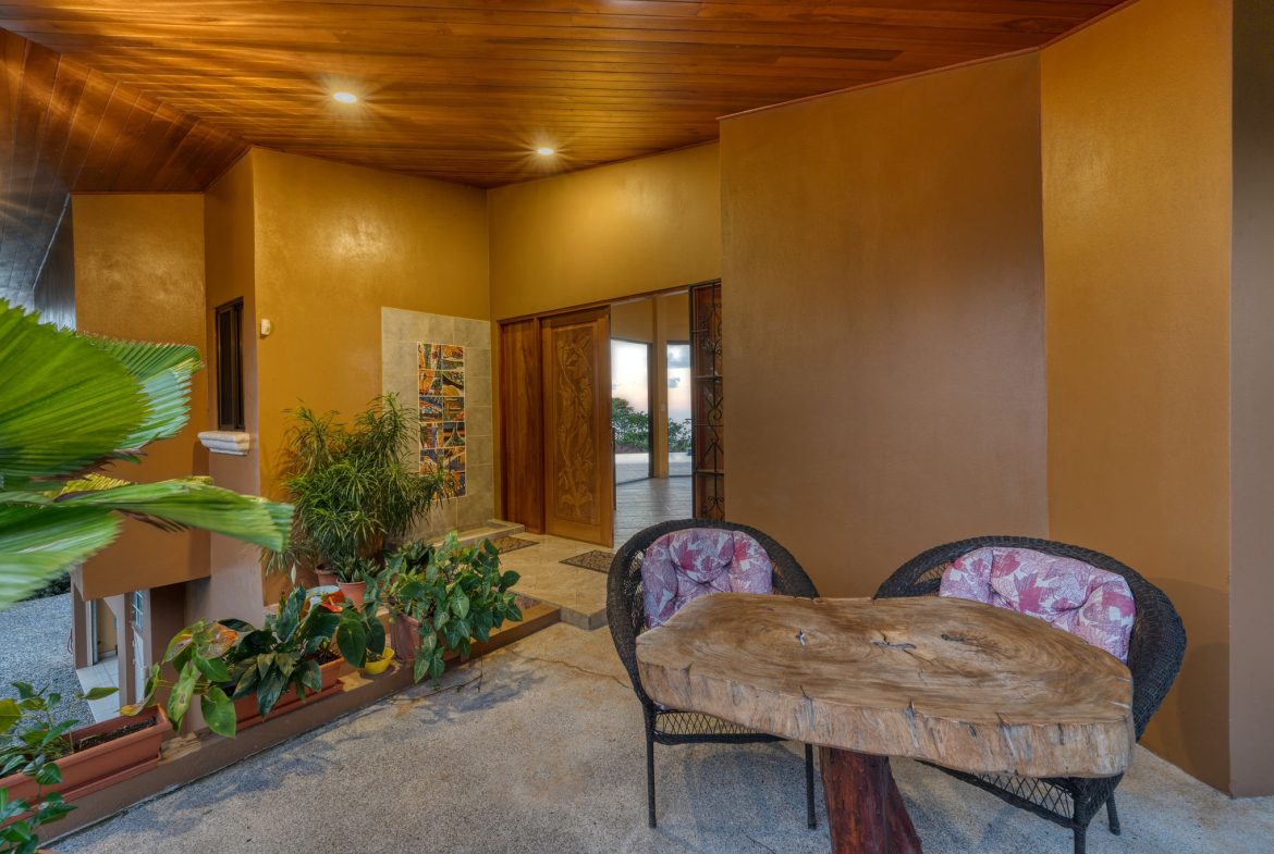 ESCALERAS, DOMINICAL 3 BEDROOM OCEAN VIEW HOME