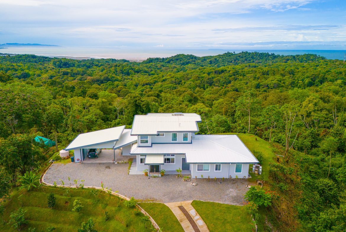 LUXURY OCEAN VIEW HOME WITH LOTS OF FRUIT TREES – 3 ACRES