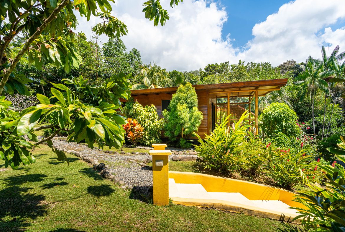 Buena Onda-Good Vibes Ojochal, Uvita, Costa Rica — photo 8