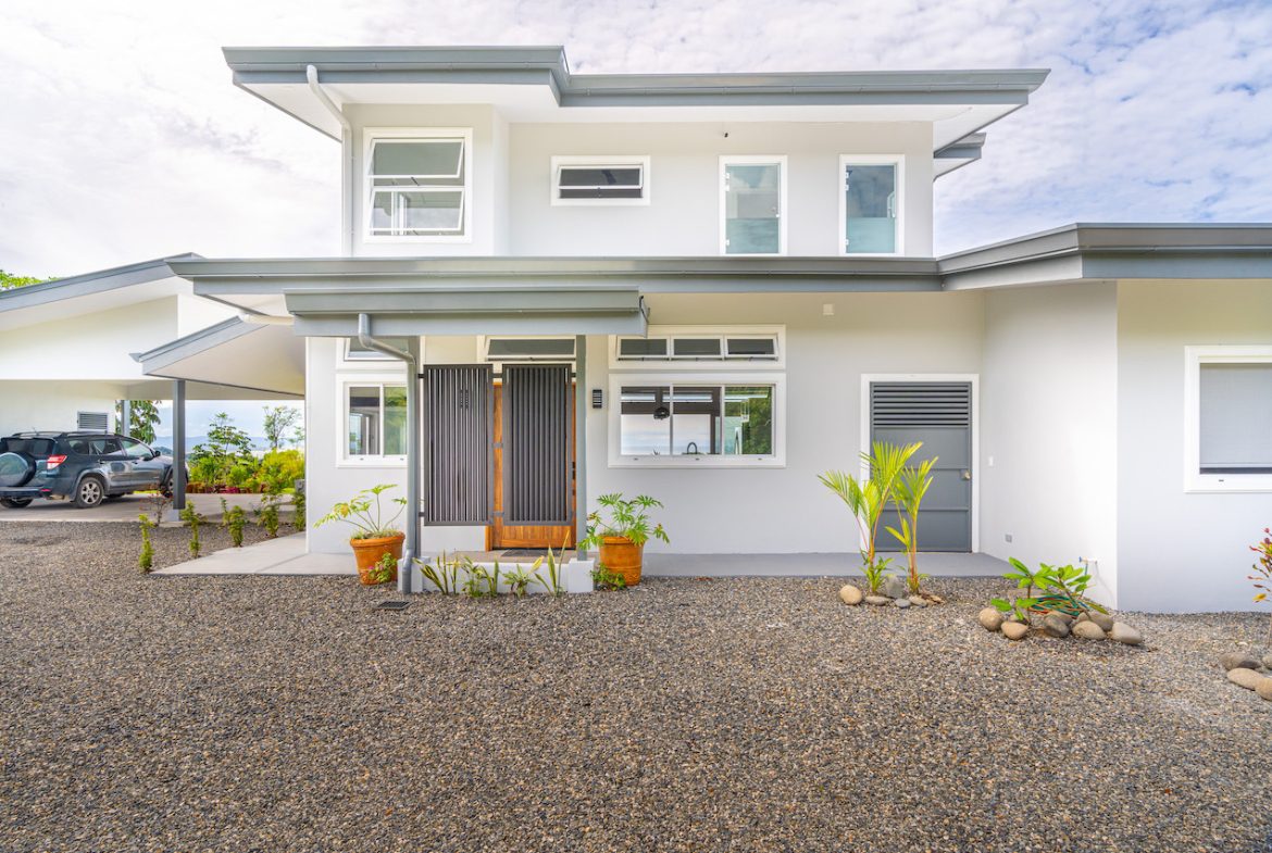 LUXURY OCEAN VIEW HOME WITH LOTS OF FRUIT TREES – 3 ACRES