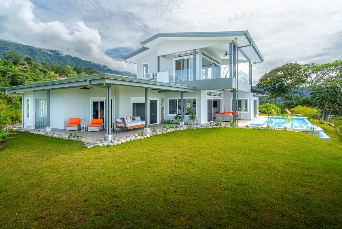 LUXURY OCEAN VIEW HOME WITH LOTS OF FRUIT TREES – 3 ACRES