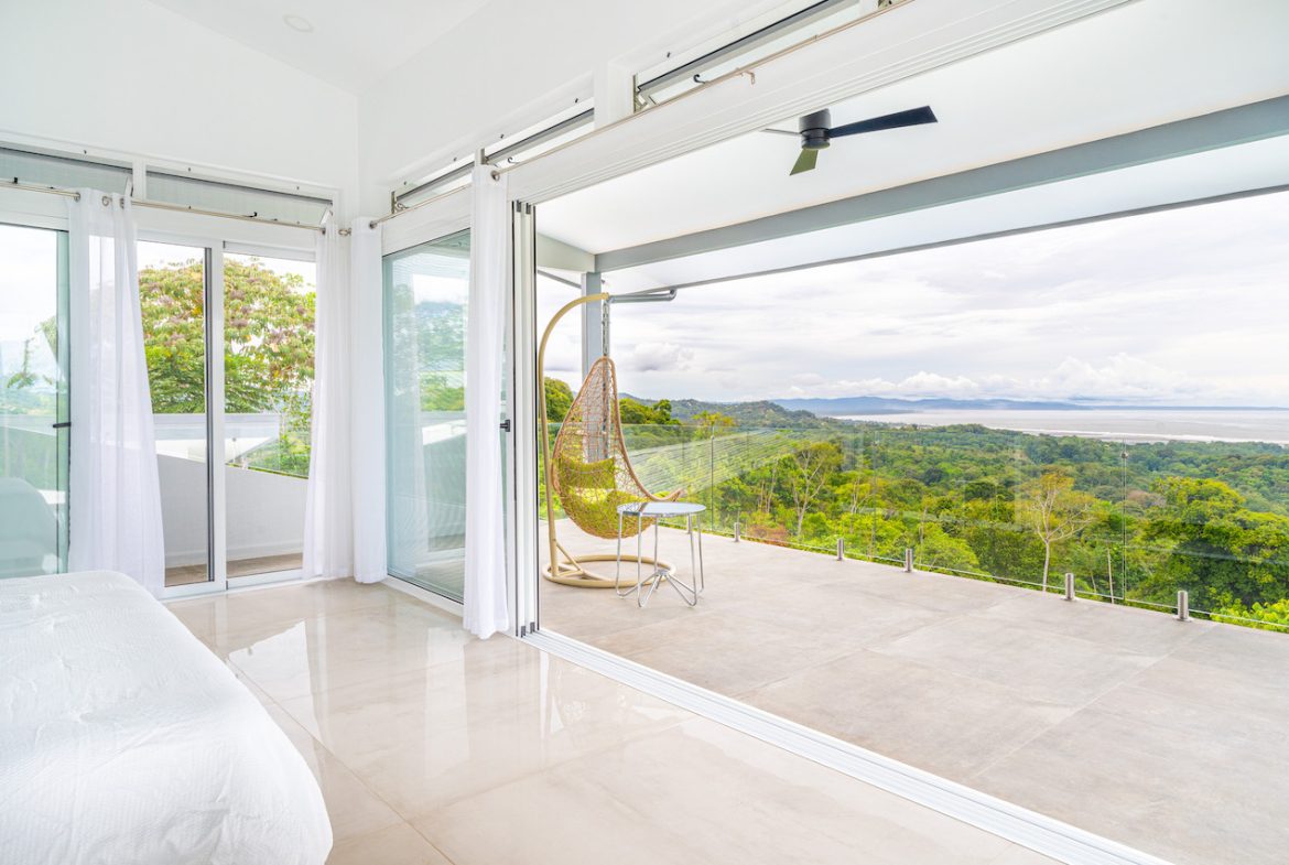 LUXURY OCEAN VIEW HOME WITH LOTS OF FRUIT TREES – 3 ACRES
