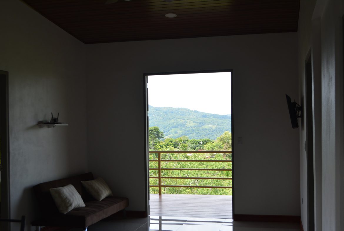 SERENE RETREAT WITH MODERN COMFORTS: SPACIOUS 3-BEDROOM HOME MINUTES FROM BEACH & CITY – 0.12 ACRES