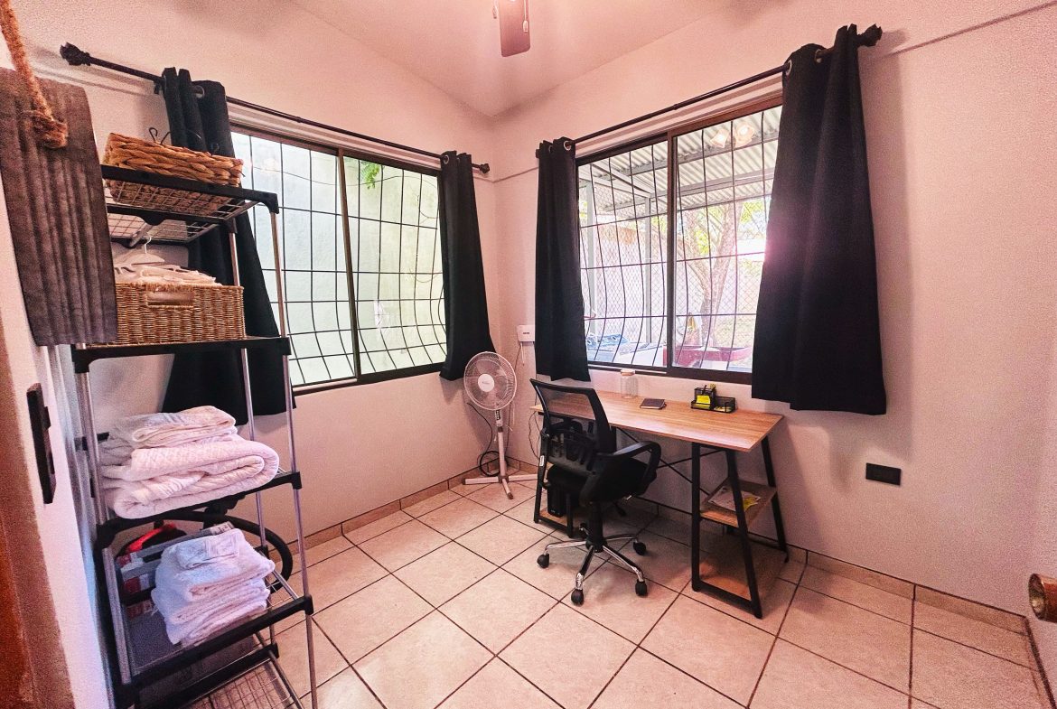 NEWLY RENOVATED 2 BED-HOME WITH PRIME LOCATION – 0.08 ACRES