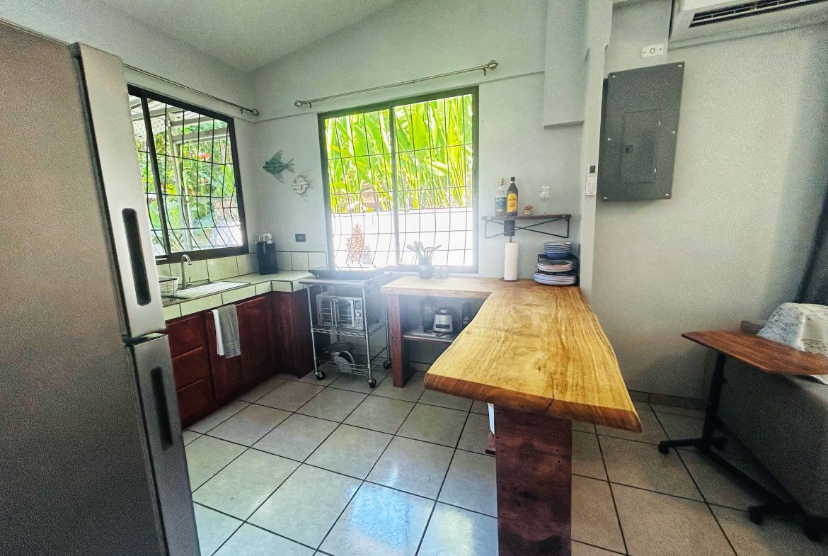 NEWLY RENOVATED 2 BED-HOME WITH PRIME LOCATION – 0.08 ACRES