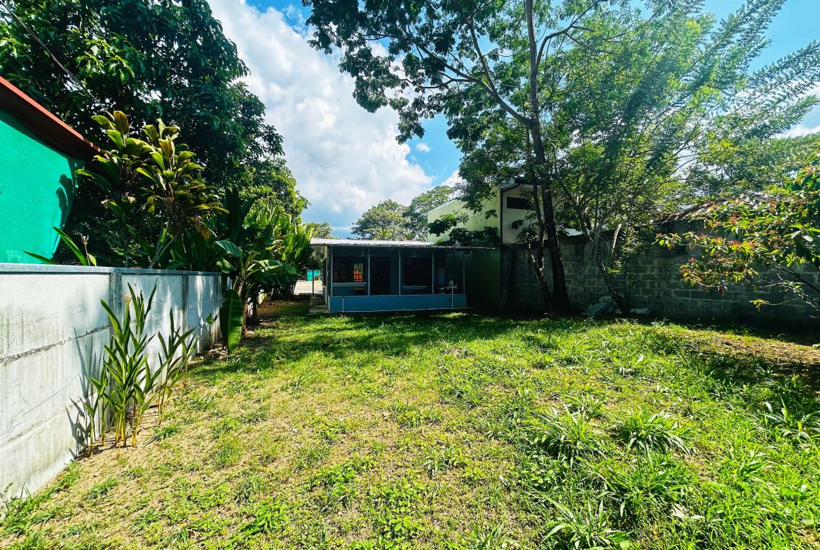 NEWLY RENOVATED 2 BED-HOME WITH PRIME LOCATION – 0.08 ACRES