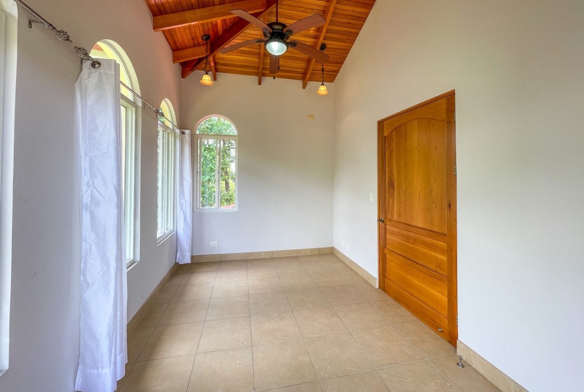 SOLID CONSTRUCTION HOME WITH BEAUFITUL JUNGLE VIEWS IN OJOCHAL – 0.36 ACRES