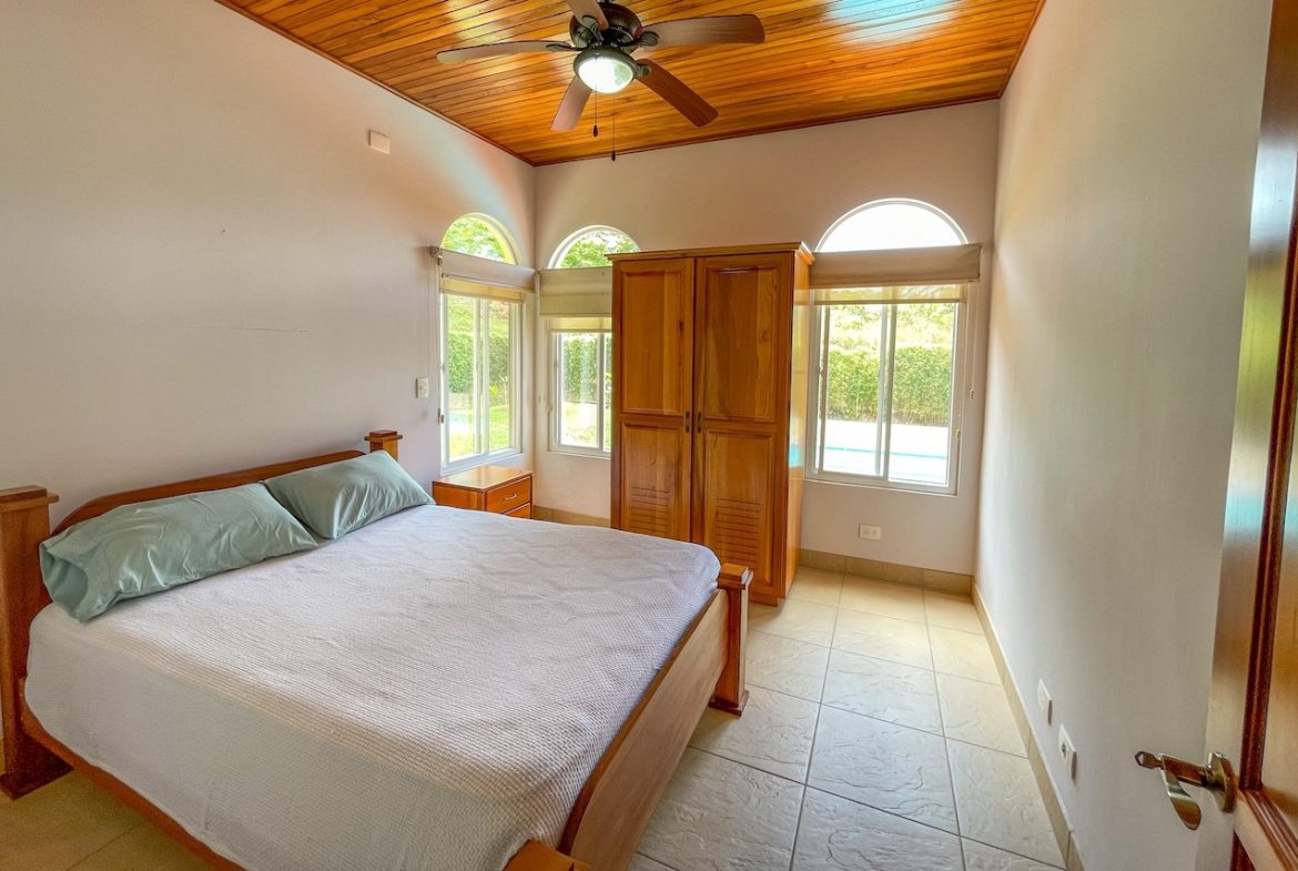 SOLID CONSTRUCTION HOME WITH BEAUFITUL JUNGLE VIEWS IN OJOCHAL – 0.36 ACRES
