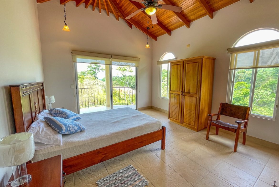 SOLID CONSTRUCTION HOME WITH BEAUFITUL JUNGLE VIEWS IN OJOCHAL – 0.36 ACRES