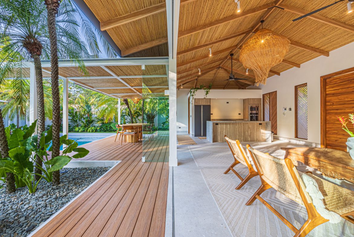 CASA OHANA LUXURY VILLA- WALKING DISTANCE TO THE BEACH- 0.22 ACRES, Uvita, Costa Rica — photo 5