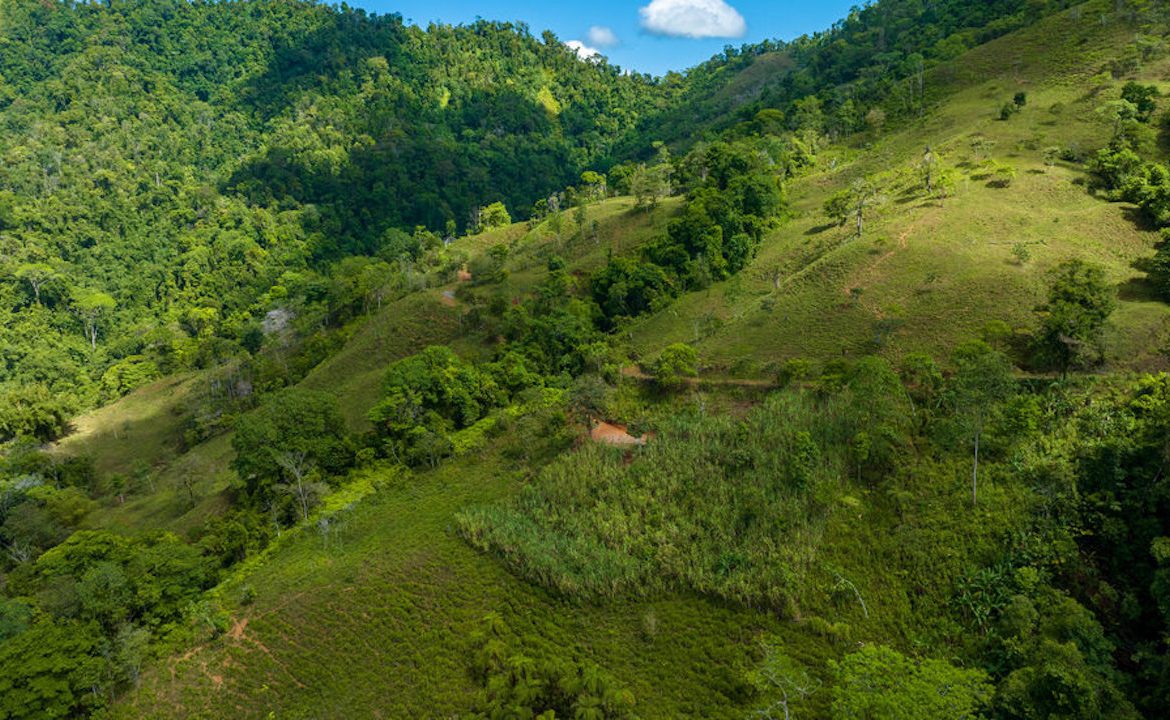 PORTALON PROPERTY – DEVELOPMENT POTENCIAL WITH OCEAN VIEWS AND WATERFALLS – 238 ACRES