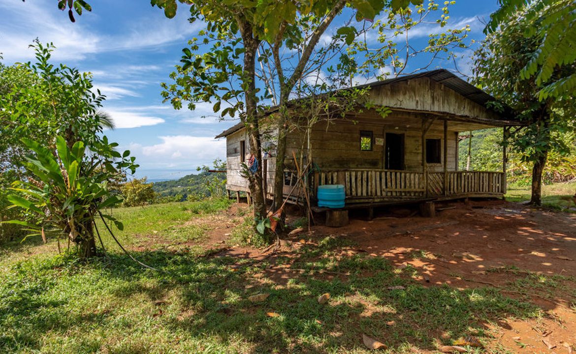 PORTALON PROPERTY – DEVELOPMENT POTENCIAL WITH OCEAN VIEWS AND WATERFALLS – 238 ACRES