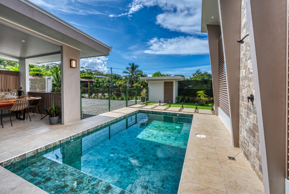3 BEDROOM BEACH HOME IN THRIVING UVITA COMMUNITY – 0.14 ACRES, Uvita, Costa Rica — photo 4