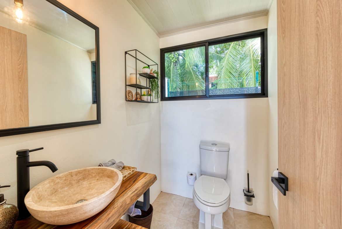 3 BEDROOM BEACH HOME IN THRIVING UVITA COMMUNITY – 0.14 ACRES