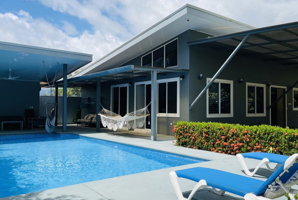 AMAZING 3-BEDROOM HOME IN UVITA – 0.12 ACRES