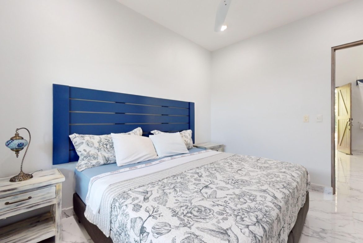 AMAZING 3-BEDROOM HOME IN UVITA – 0.12 ACRES