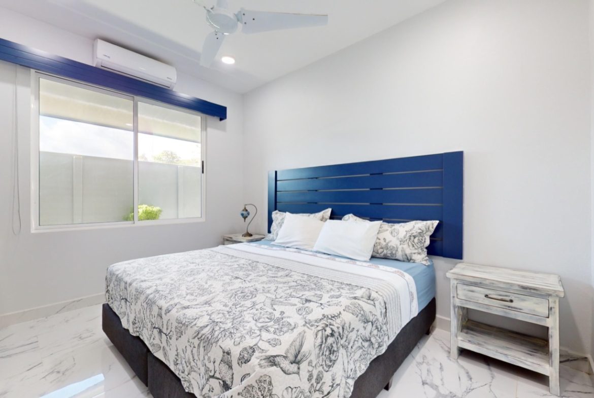 AMAZING 3-BEDROOM HOME IN UVITA – 0.12 ACRES