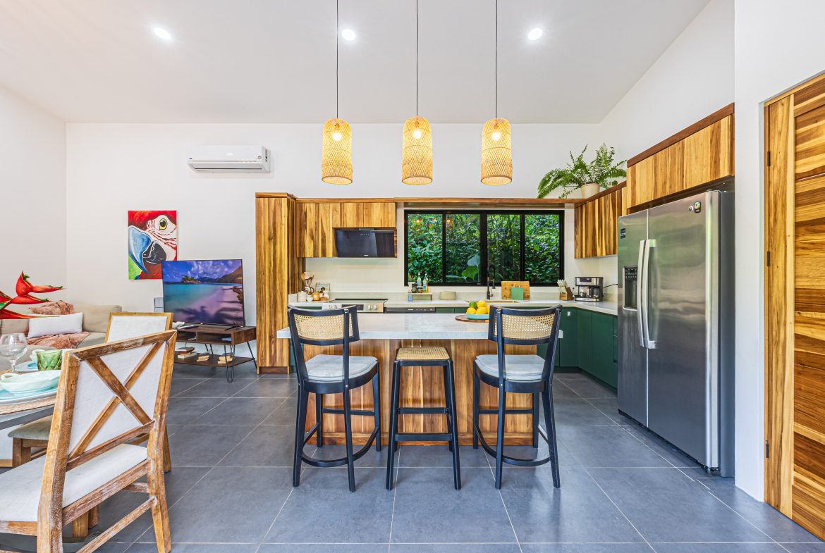CASA PALMA VERDE – 3 Bedroom & 3 Bathroom Home with Bathtub and Big Pool – 0,24 ACRES, Uvita, Costa Rica — photo 8