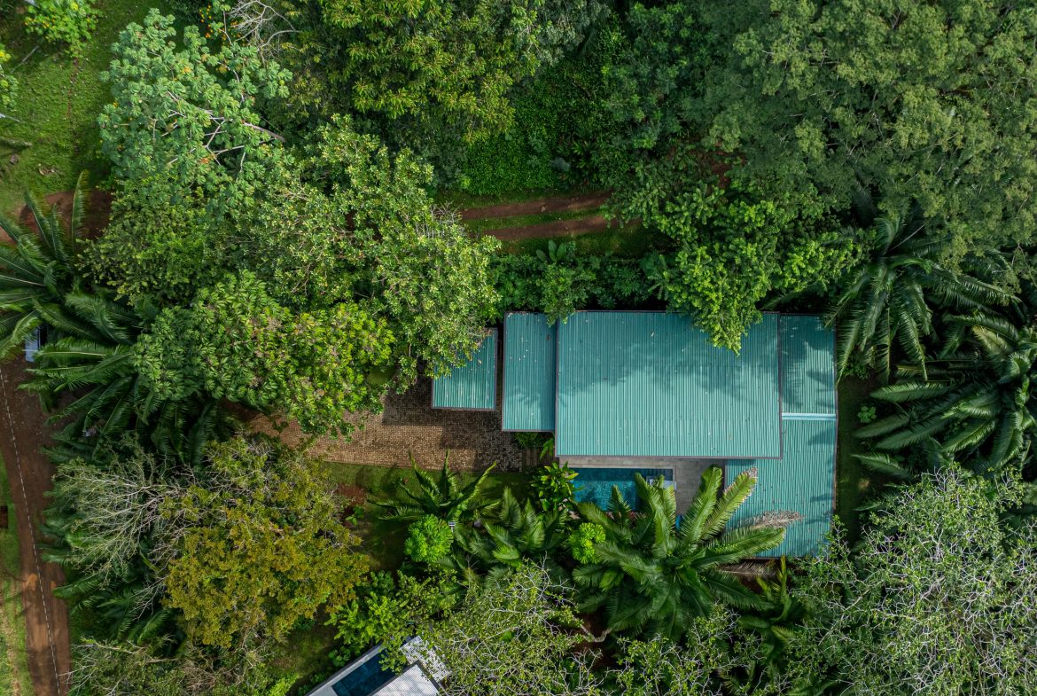 CASA PALMA VERDE – 3 Bedroom & 3 Bathroom Home with Bathtub and Big Pool – 0,71 ACRES