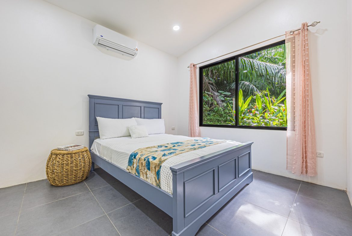 CASA PALMA VERDE – 3 Bedroom & 3 Bathroom Home with Bathtub and Big Pool – 0,71 ACRES