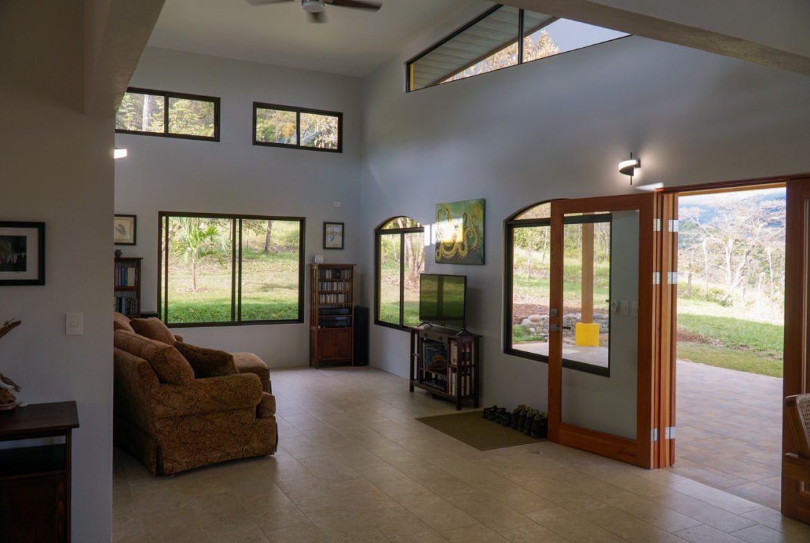 NEWLY BUILT 2 BEDROOM HOME WITH AMAZING MOUNTAIN VIEW, CREEK, RIVER AND FRUIT TREES – 6 ACRES, Uvita, Costa Rica — photo 6