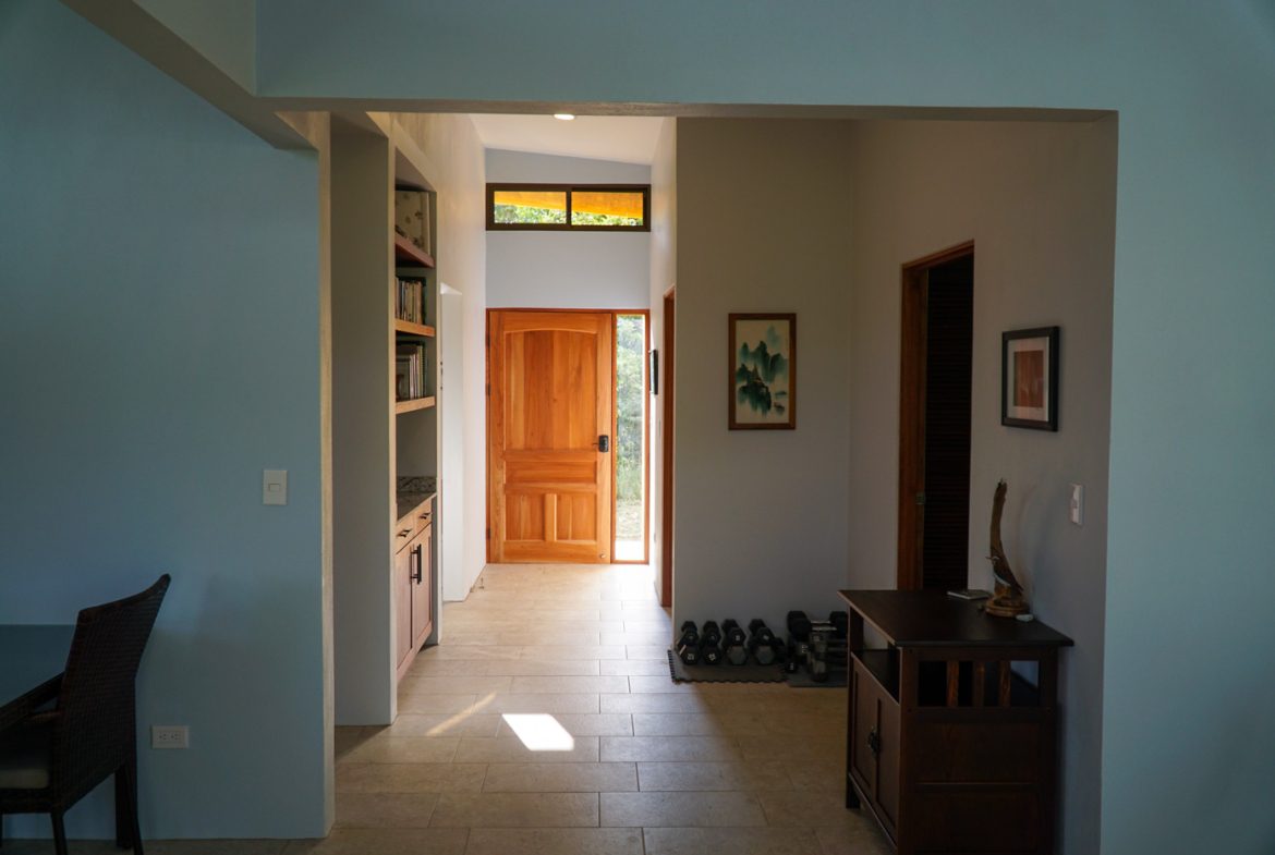NEWLY BUILT 2 BEDROOM HOME WITH AMAZING MOUNTAIN VIEW, CREEK, RIVER AND FRUIT TREES – 6 ACRES