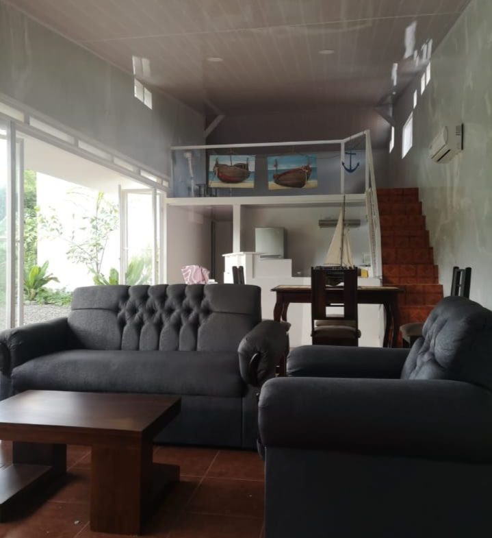 EXCEPTIONAL FIXER-UPPER OPPORTUNITY WITH RECENTLY BUILT 3-BR HOME NEAR THE BEACH – 0.09 ACRES