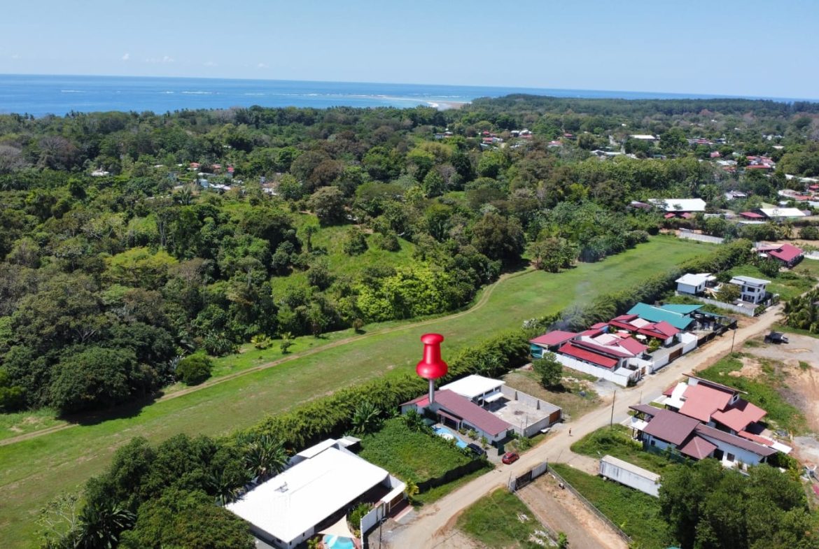 EXCEPTIONAL FIXER-UPPER OPPORTUNITY WITH RECENTLY BUILT 3-BR HOME NEAR THE BEACH – 0.09 ACRES
