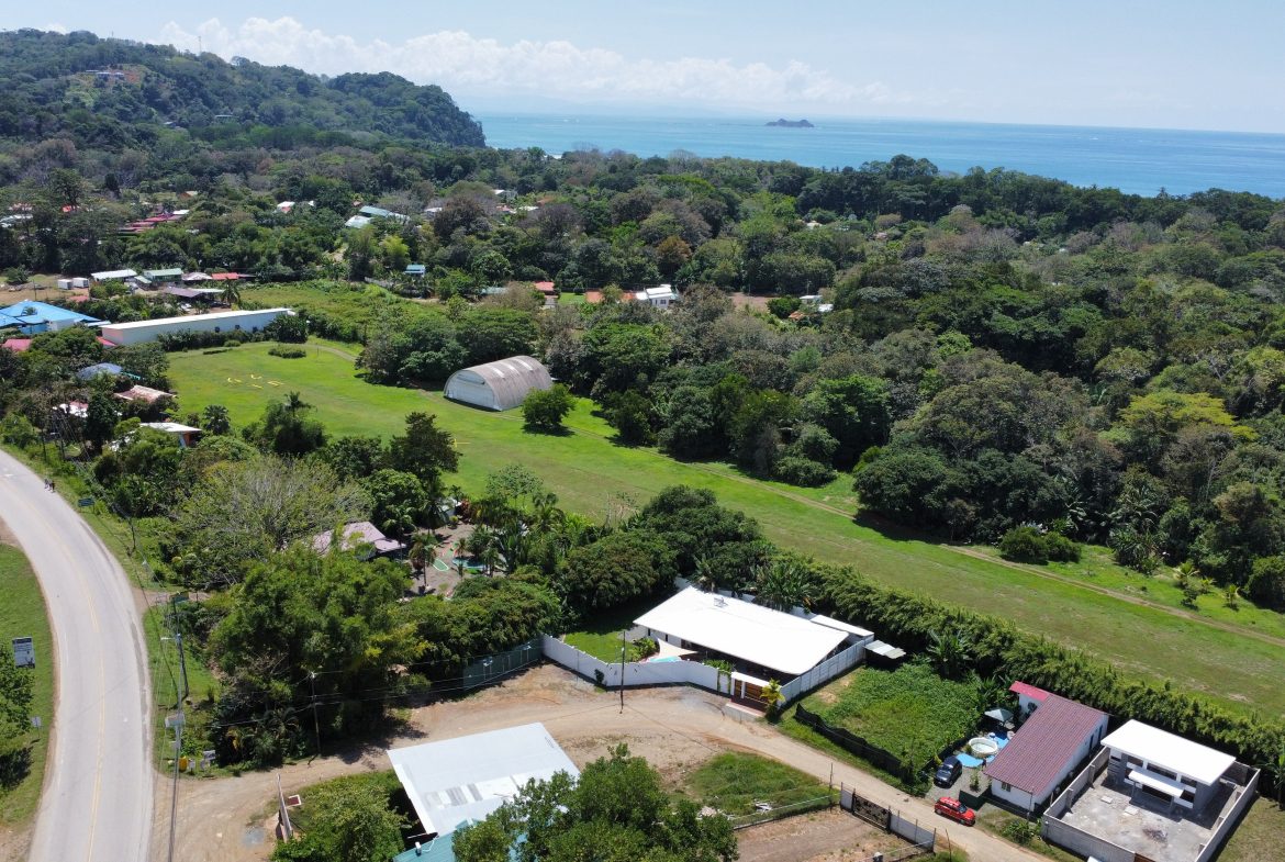 EXCEPTIONAL FIXER-UPPER OPPORTUNITY WITH RECENTLY BUILT 3-BR HOME NEAR THE BEACH – 0.09 ACRES