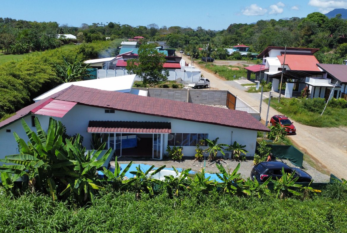EXCEPTIONAL FIXER-UPPER OPPORTUNITY WITH RECENTLY BUILT 3-BR HOME NEAR THE BEACH – 0.09 ACRES