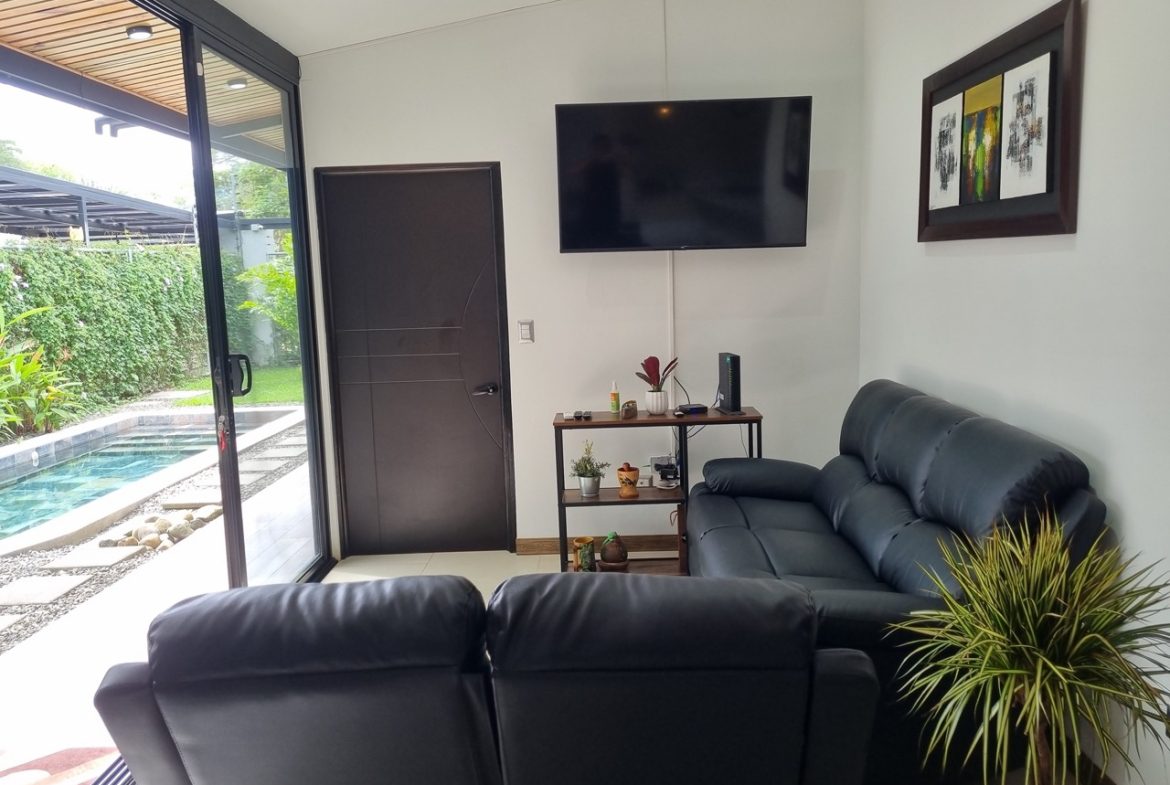 WALKING DISTANCE TO THE BEACH 3-BEDROOM TURN KEY HOUSE IN UVITA, Uvita, Costa Rica — photo 6