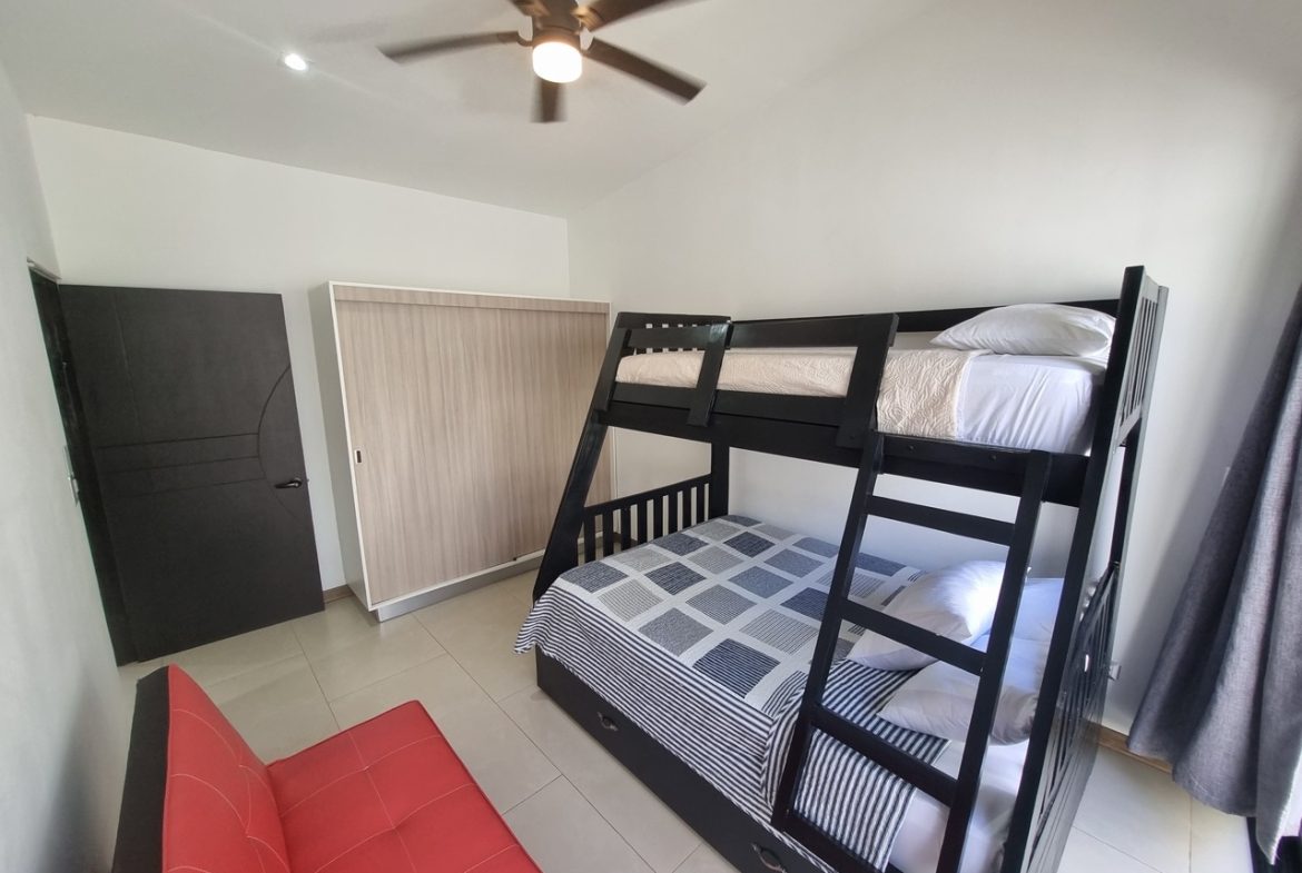 WALKING DISTANCE TO THE BEACH 3-BEDROOM TURN KEY HOUSE IN UVITA