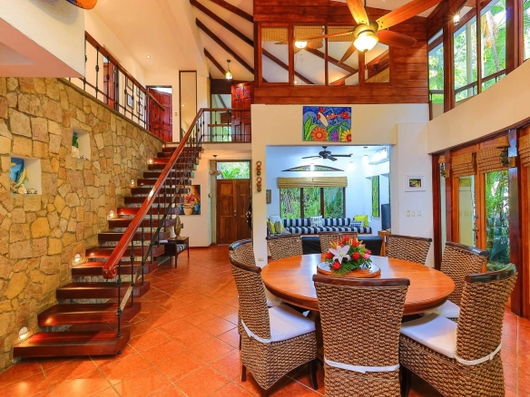 Beachfront Luxury Property Manuel Antonio, Manuel Antonio, Costa Rica — photo 7