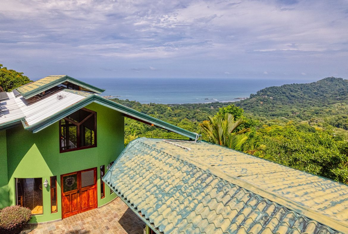 Best Views in Dominical – Home with Apartment and Infinity Pool – 1.47 Acres