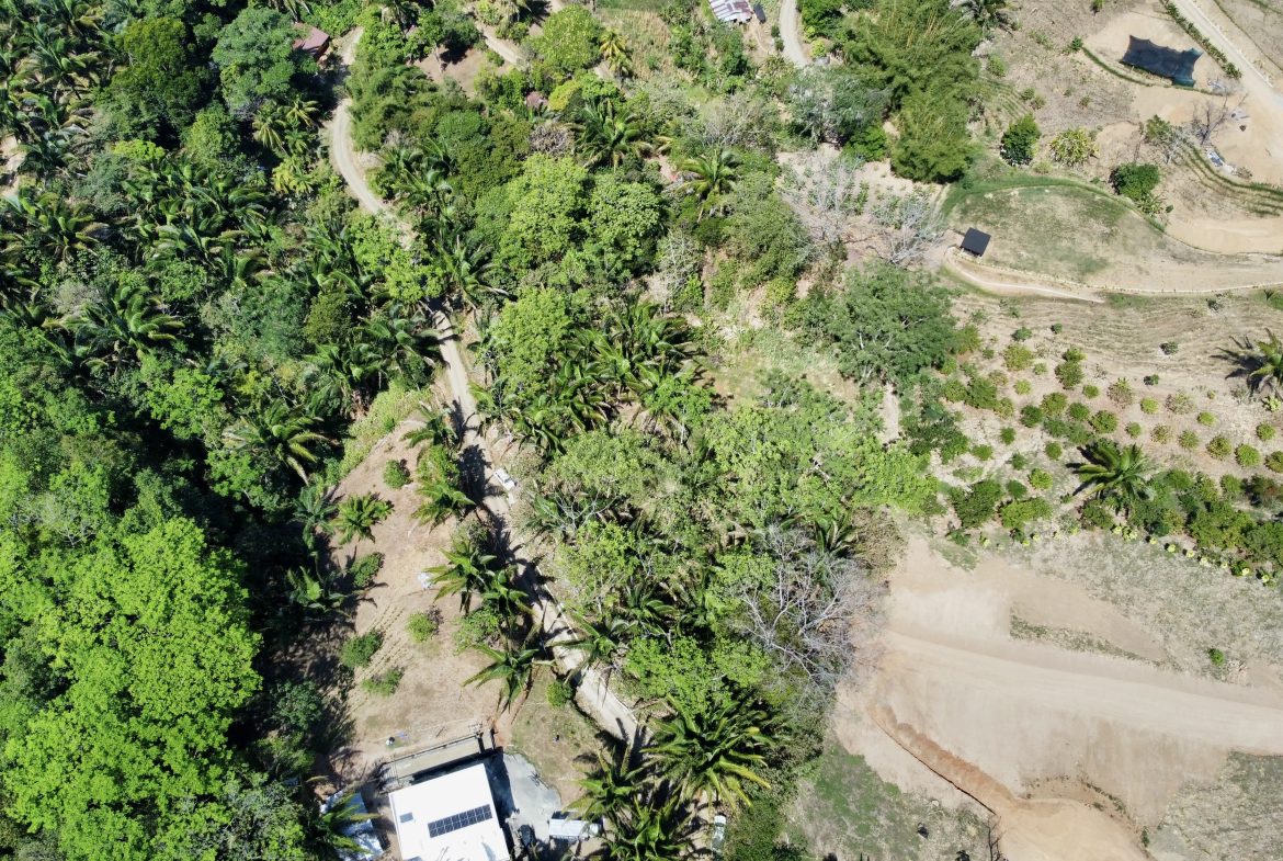 GREAT LOCATION LAND PARCEL IN PLAYA HERMOSA – 1.67 ACRES