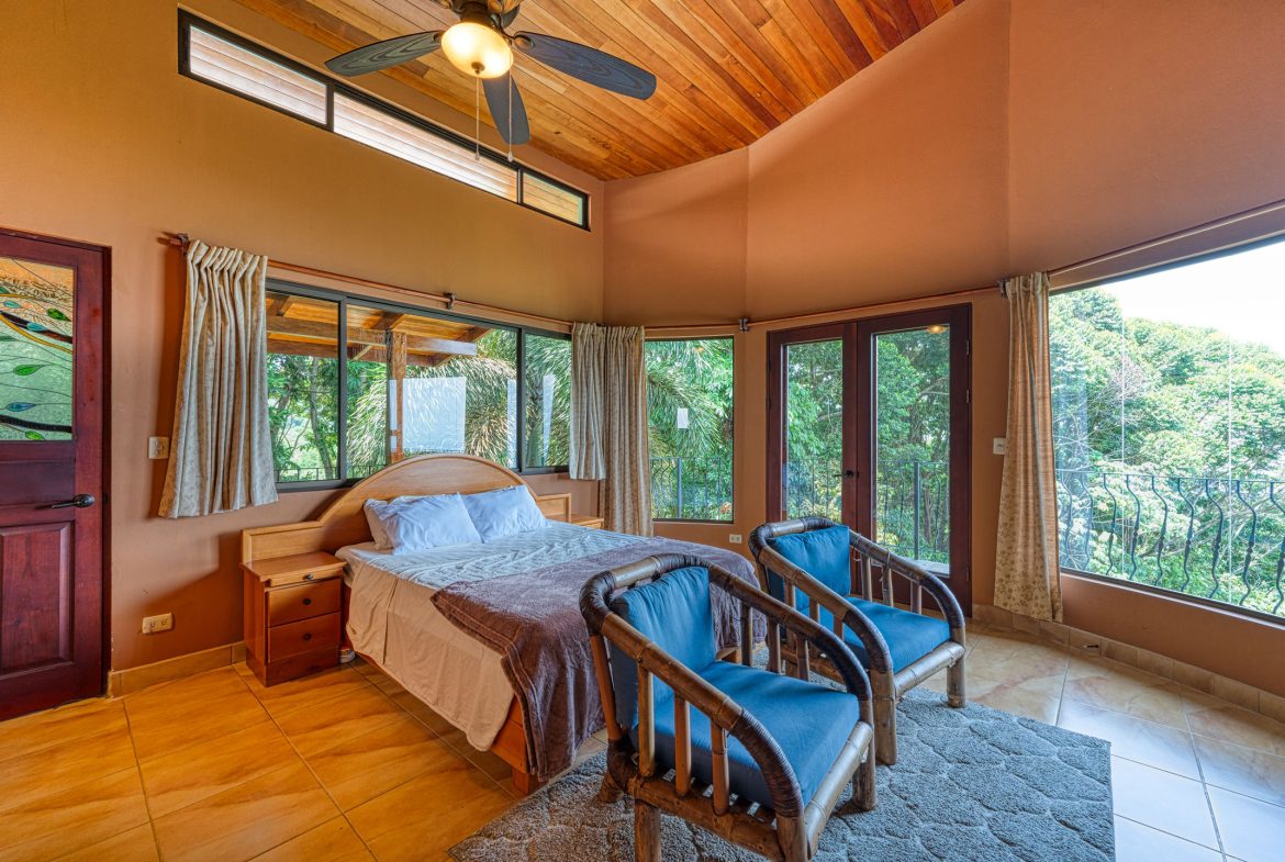 Best Views in Dominical – Home with Apartment and Infinity Pool – 1.47 Acres