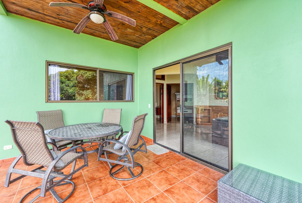 Best Views in Dominical – Home with Apartment and Infinity Pool – 1.47 Acres