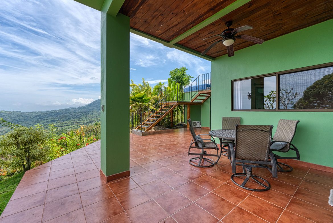 Best Views in Dominical – Home with Apartment and Infinity Pool – 1.47 Acres